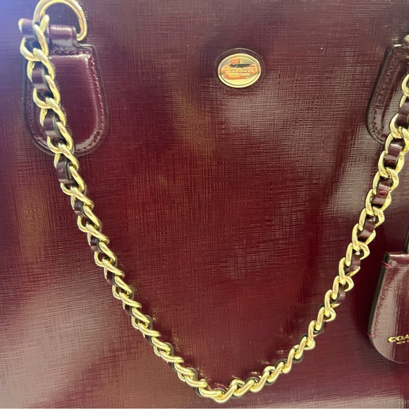 Coach Payton Oxblood Patent Leather Shoulder Bag w/Matching Zip Wallet Set - Picture 2 of 8